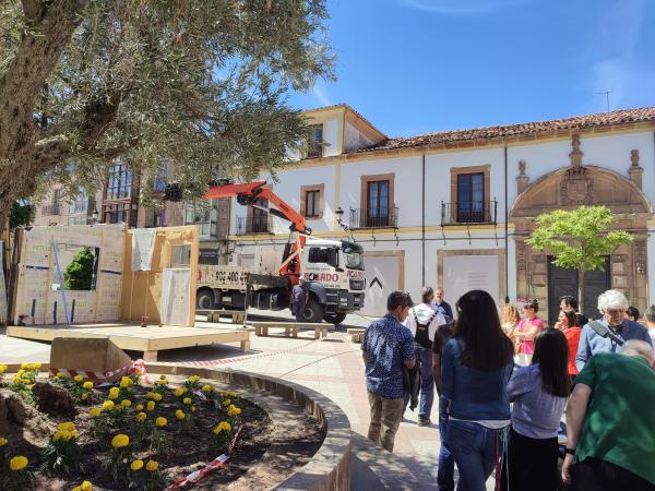 Montaje de un prototipo de casa en madera realizado por el equipo de Maderaula
